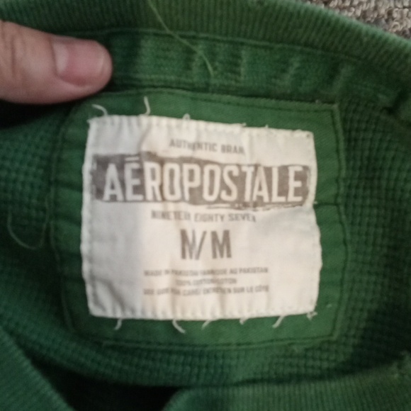 Aeropostale Green Crewneck Sweater Spell Out Logo Unisex Size Medium - Picture 2 of 9